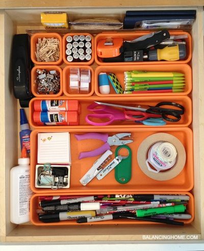 JUNK-DRAWER-ORGANIZING