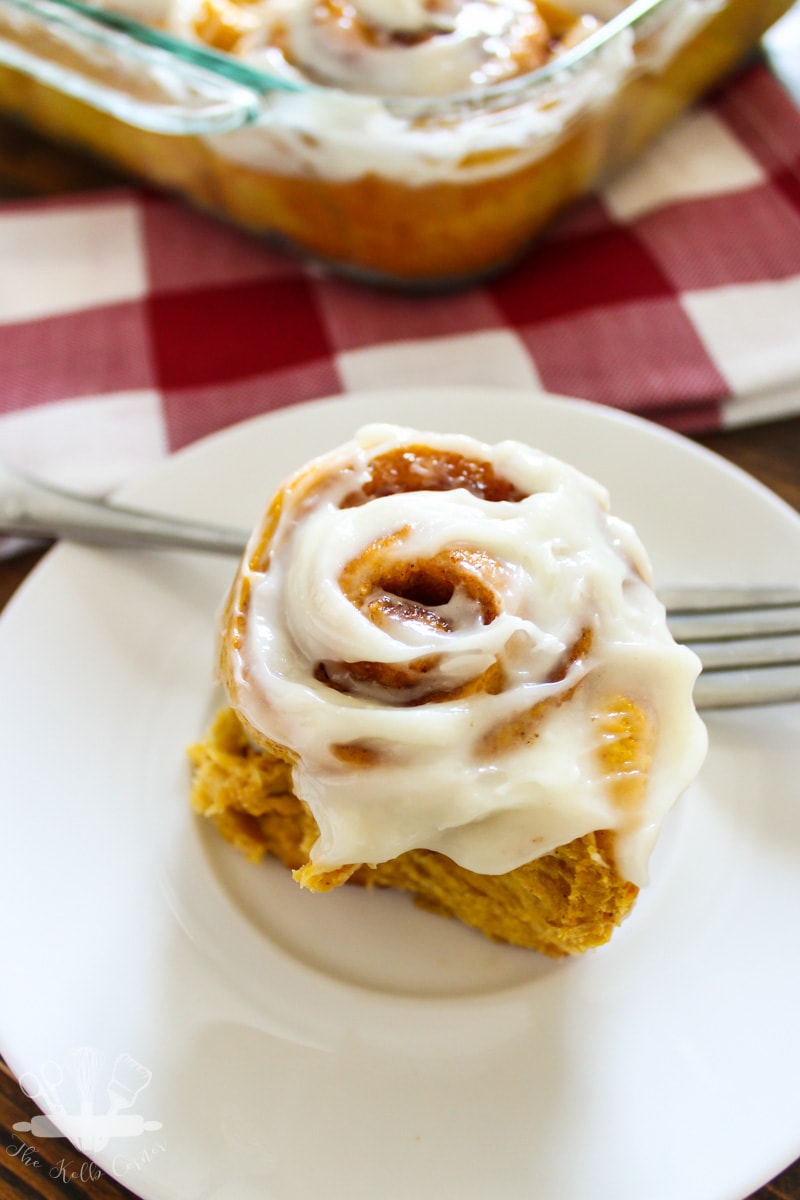 pumpkin-cinnamon-rolls-6