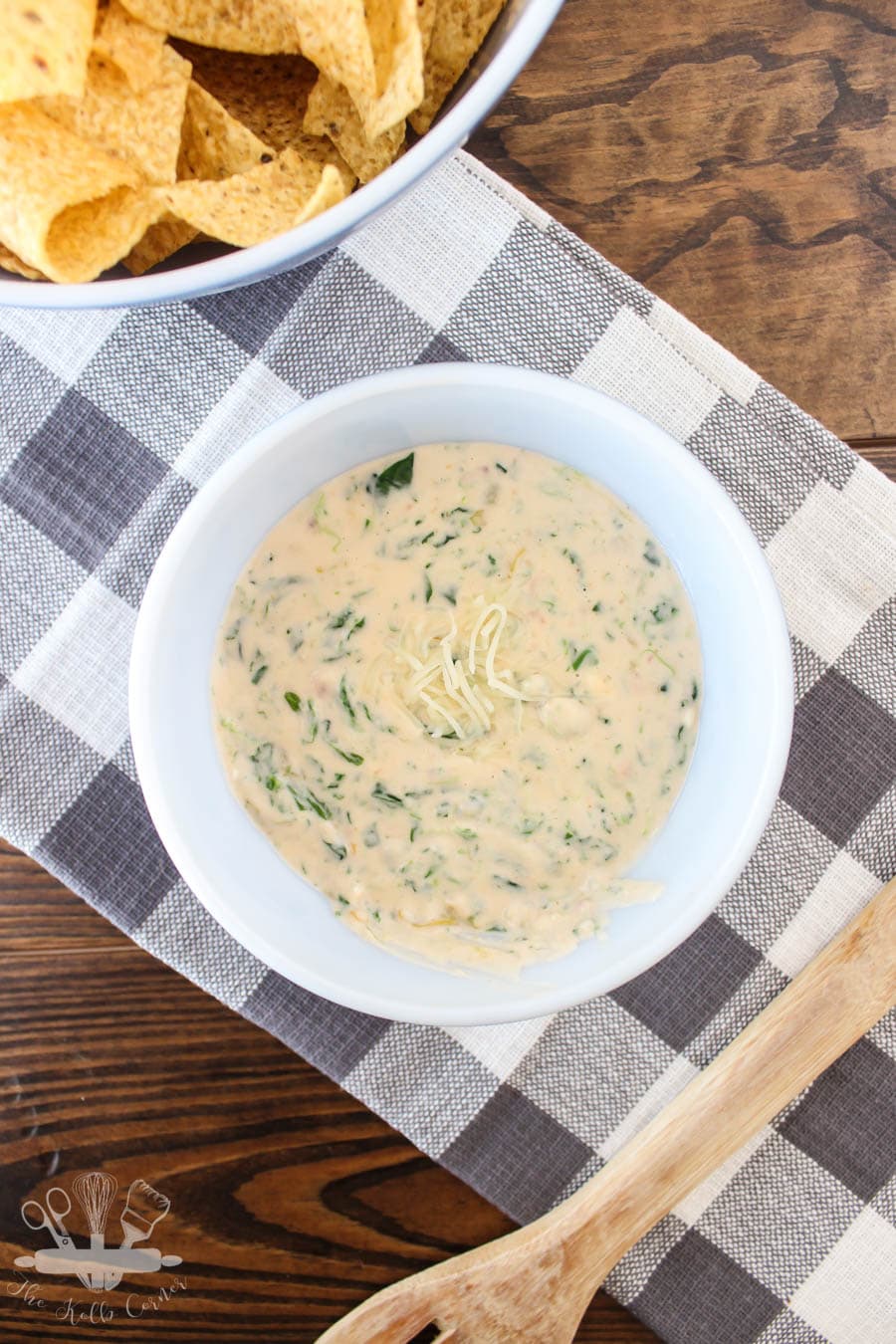 Slow Cooker Spinach Queso Dip - Domestically Creative