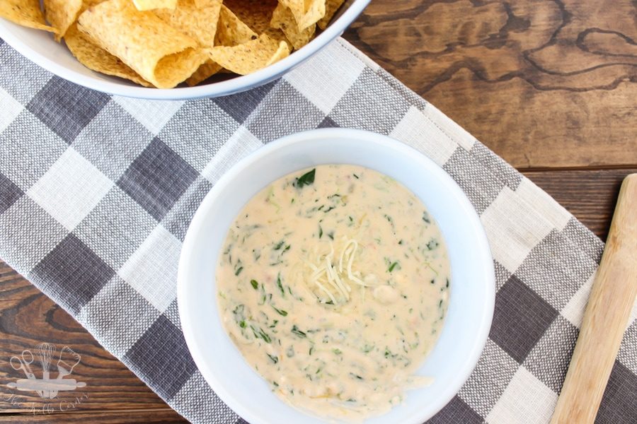 Slow Cooker Spinach Queso Sip