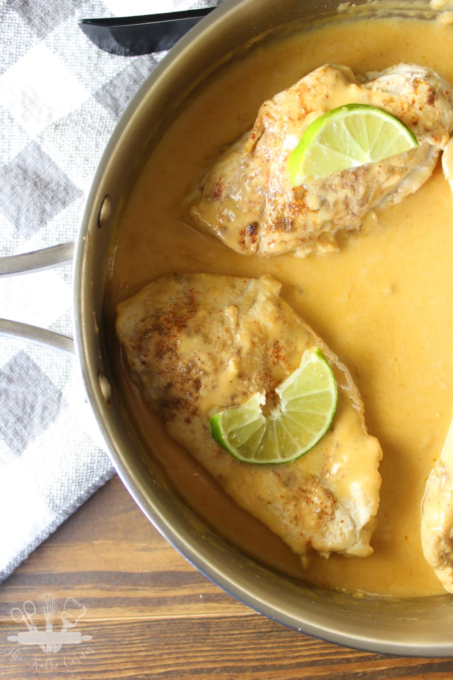 This is such an easy dinner idea-One pan, creamy and cheese chili skillet chicken