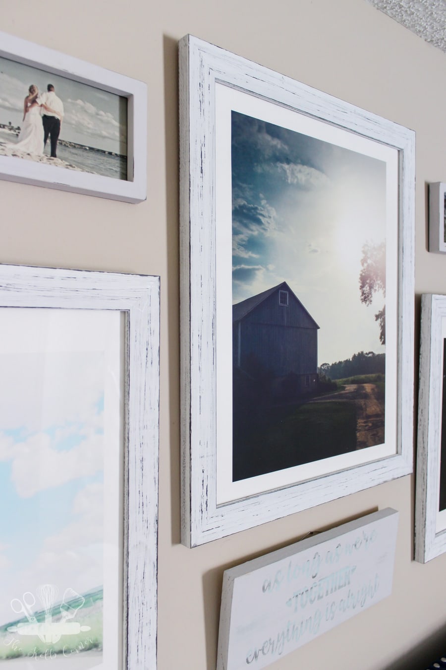 How to create a gallery wall that tells a story