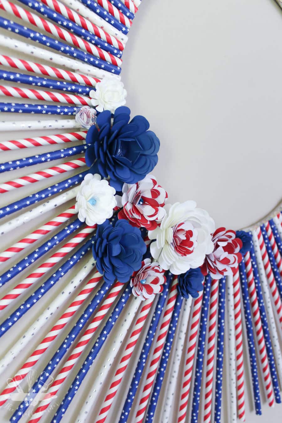 Make your own patriotic straw wreath with this quick tutorial