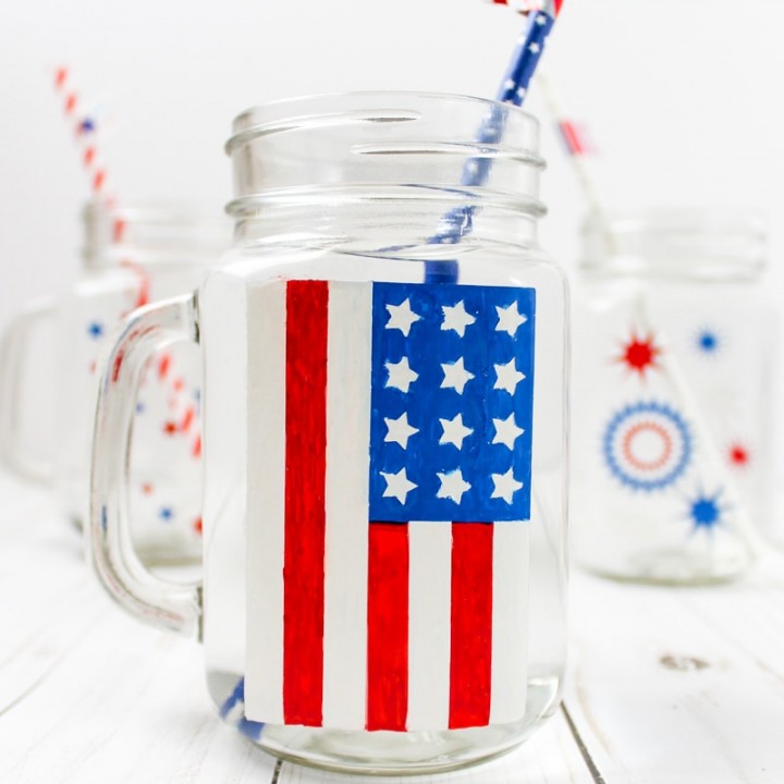 Make your own festive patriotic painted glasses