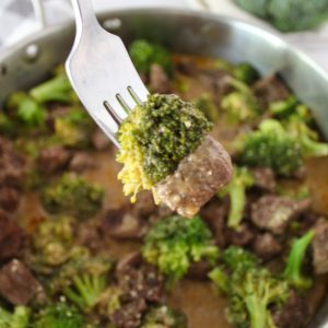 This is an easy dinner idea! One pot beef and broccoli, serve with rice or garlic noodles.