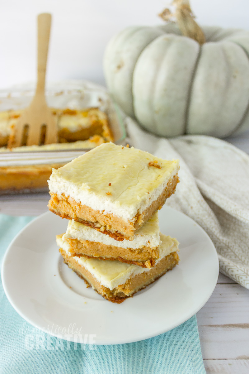 There's plenty of pumpkin spice flavor packed into these perfectly layered and low carb pumpkin cheesecake bars that you can't help but want to gobble them all up.