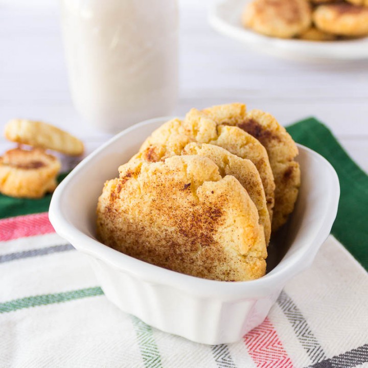 Low carb snickerdoodles cookie recipe #christmascookies #christmascookierecipe #lowcarbcookierecipe #lowcarbsnickerdoodles