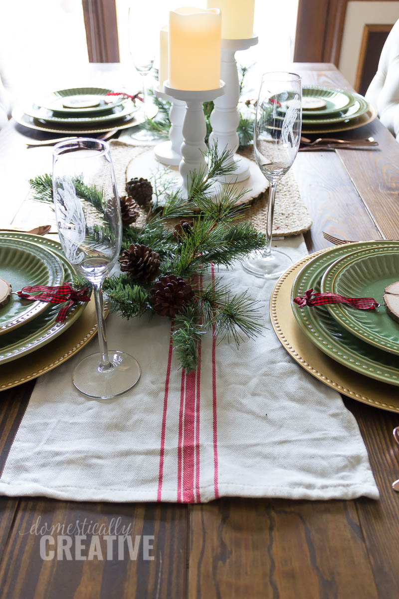 Simple Rustic Christmas Tablescape