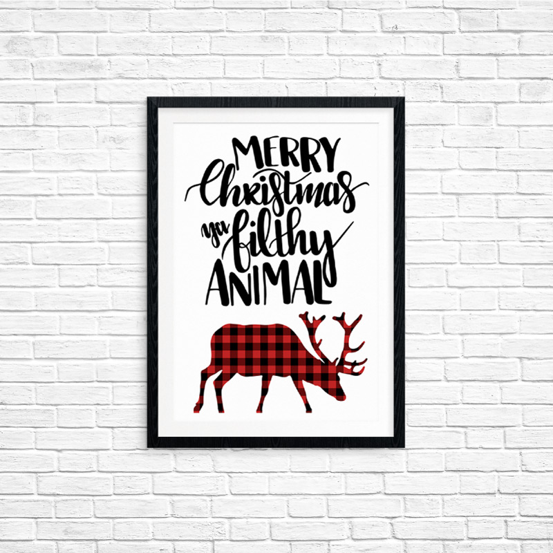FREE hand lettered Christmas printable--Merry Christmas ya filthy animal #christmasprintable #freeprintable #handlettered #handletteredprintable