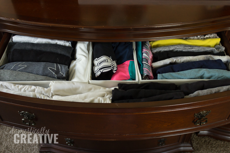 How to organize your dresser drawers and fold clothes 