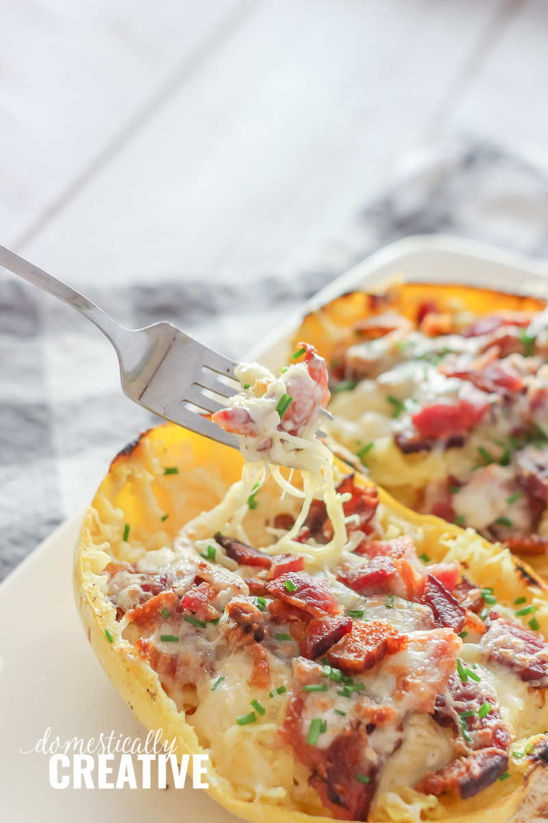 Easy and Delicious! Bacon Alfredo Spaghetti Squash