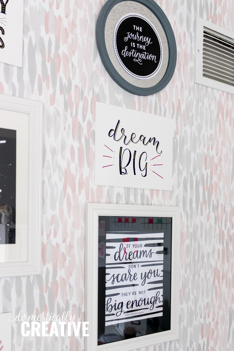 How to create an inspiring typography accent wall