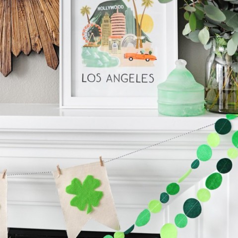 Image for Cute and Easy Felt and Canvas Shamrock Pennant Banner