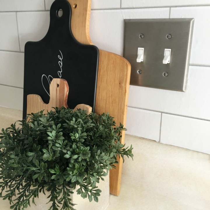 Image for Reviewing peel and stick kitchen backsplash