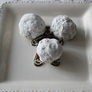 Image for Hershey's Kiss Chocolate Snowball Cookies
