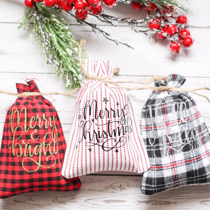 Image for DIY Christmas Gift Bags with HTV