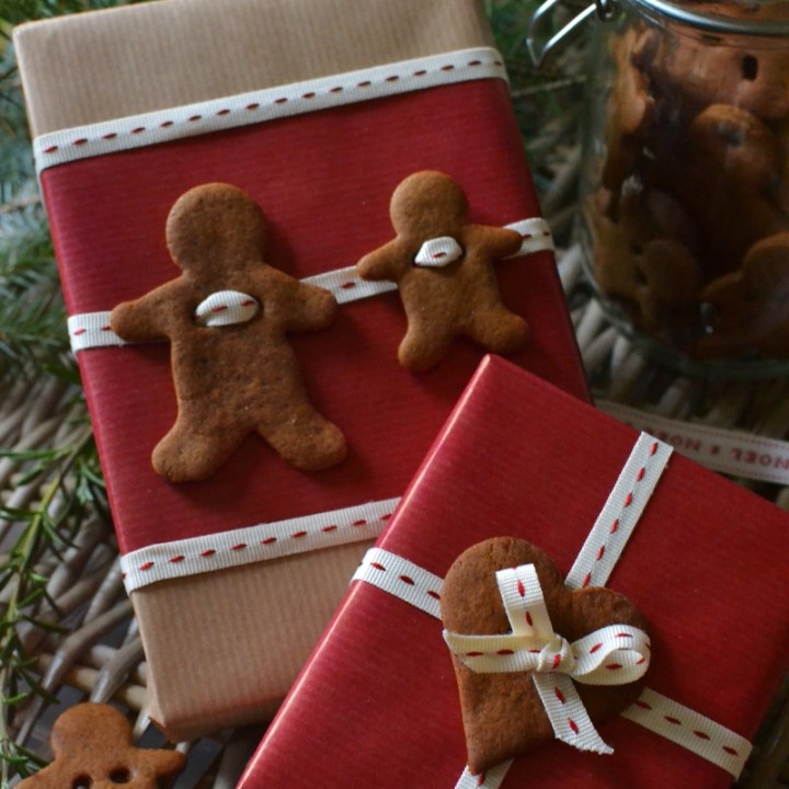 Image for Homemade gingerbread gift tags & garlands