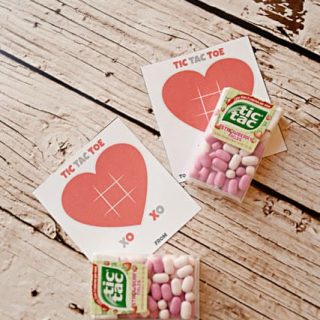 Image for Tic Tac Toe XOXO Valentine with Free Printable - Housewife Eclectic