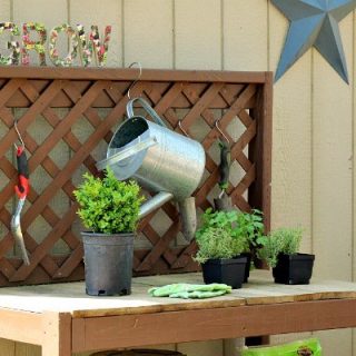 Image for Potting Bench DIY &ndash; Sturdy and Functional