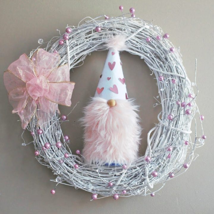 Image for Make An Adorable Valentines Day Gnome Wreath