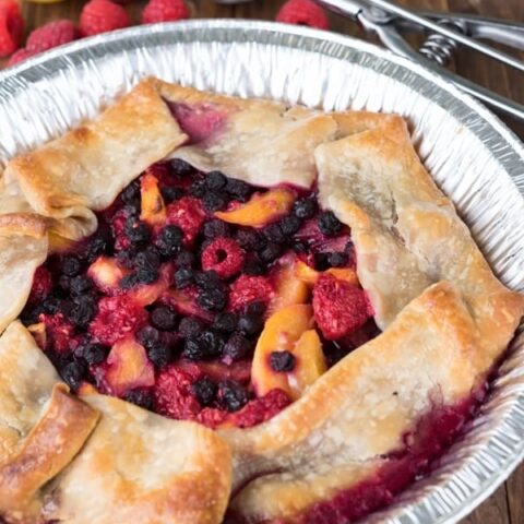 Image for How to Grill Pie (Grilled Berry Peach Pie Recipe)